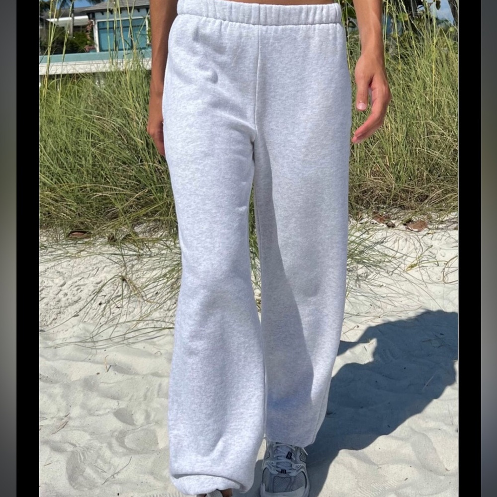 Brandy Melville Rosa sweatpants
